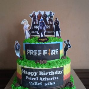 Kue Ulang Tahun Custom Cake 2 Tingkat Tema Free Fire