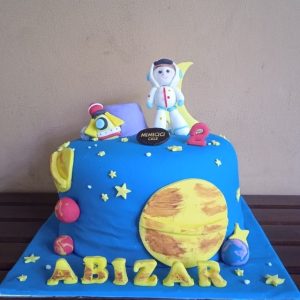 Kue Ulang Tahun Custom Cake Fondan Tema Astronot