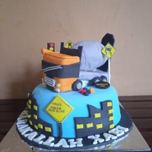 Kue Ulang Tahun Custom Cake Fondan Tema Mobil Molen
