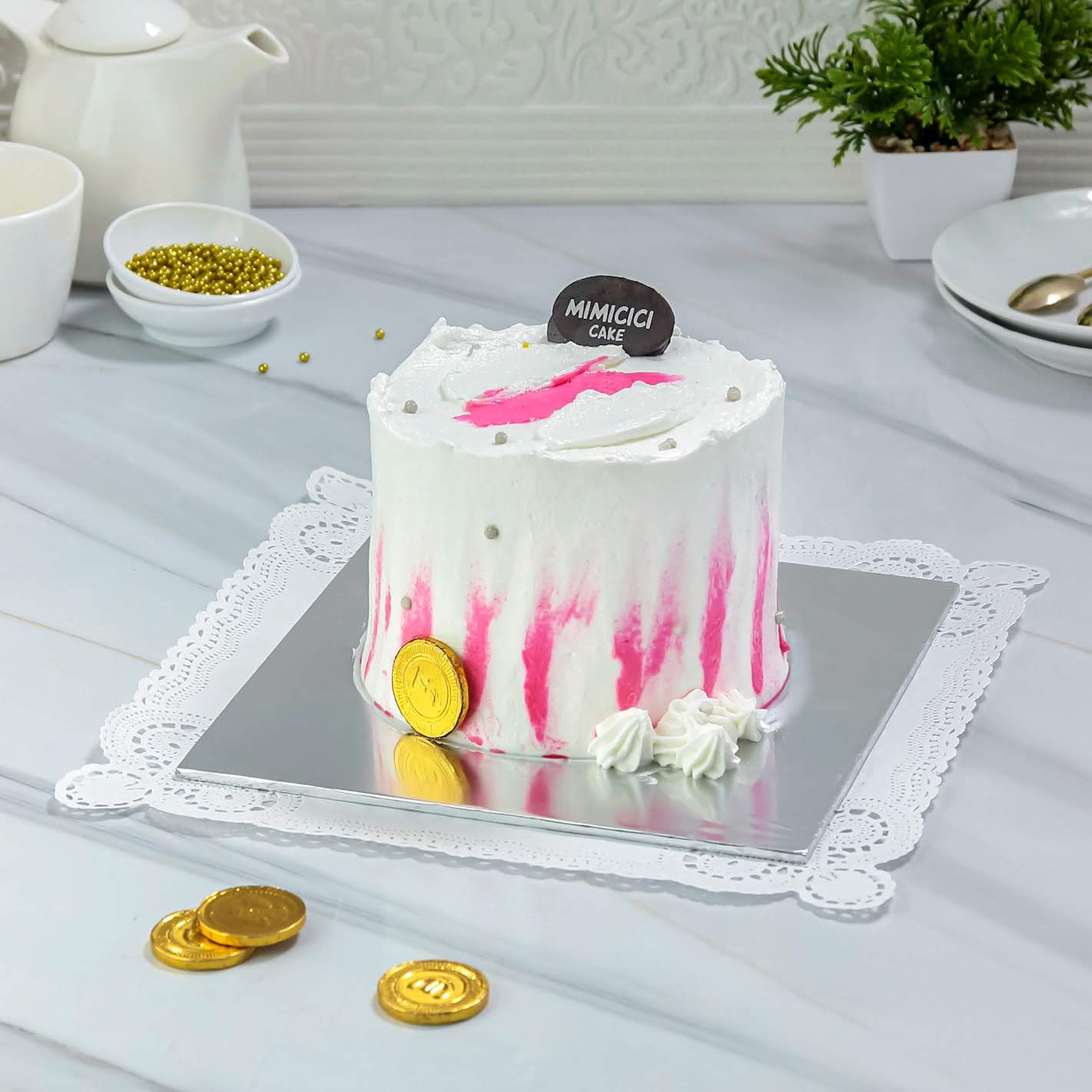 Korean Bento Cake Snow White Pink  by Mimicici Cake