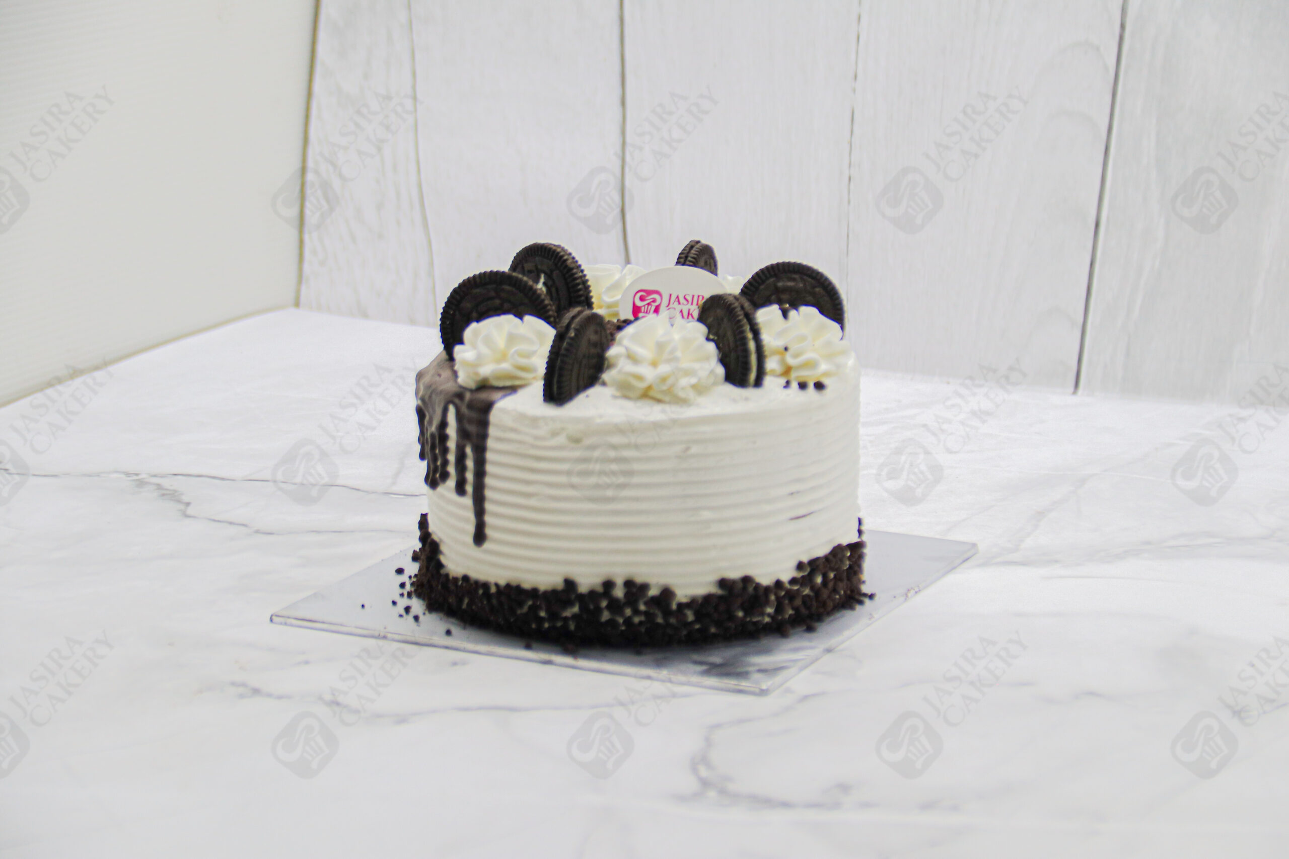 Dark Cookie Signature 16cm by Jasira Cakery - Image 4