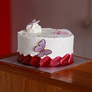 Velvet Bloom Cake 16cm by Jasira Cakery