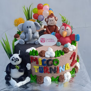 Custom Cake Tema Zoo by Jasira Cakery