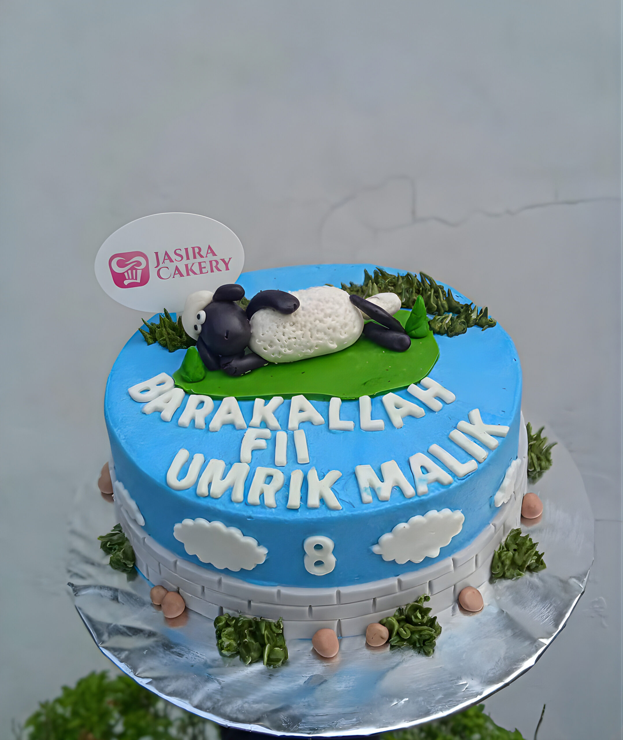 Custom Cake Fondan Tema Shaun the Sheep by Jasira Cakery