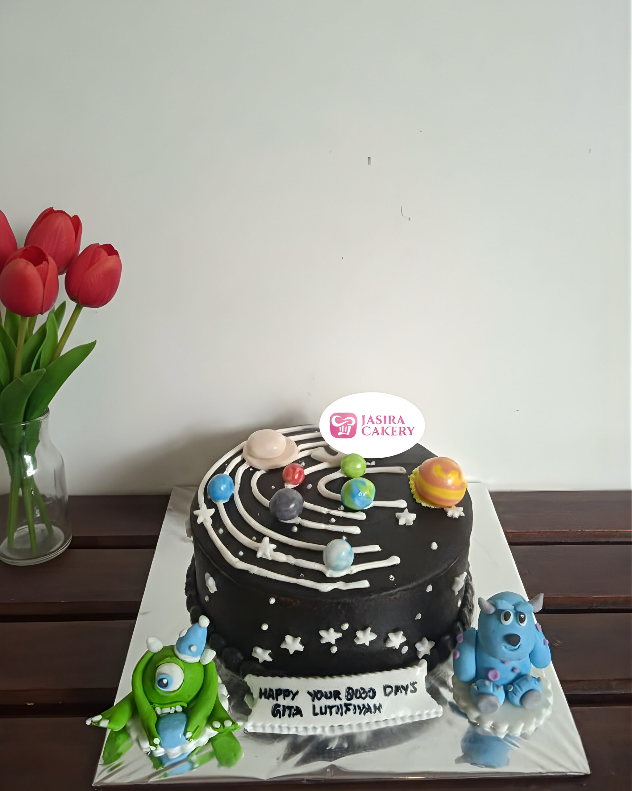 Custom Cake Tema Planet by Jasira Cakery