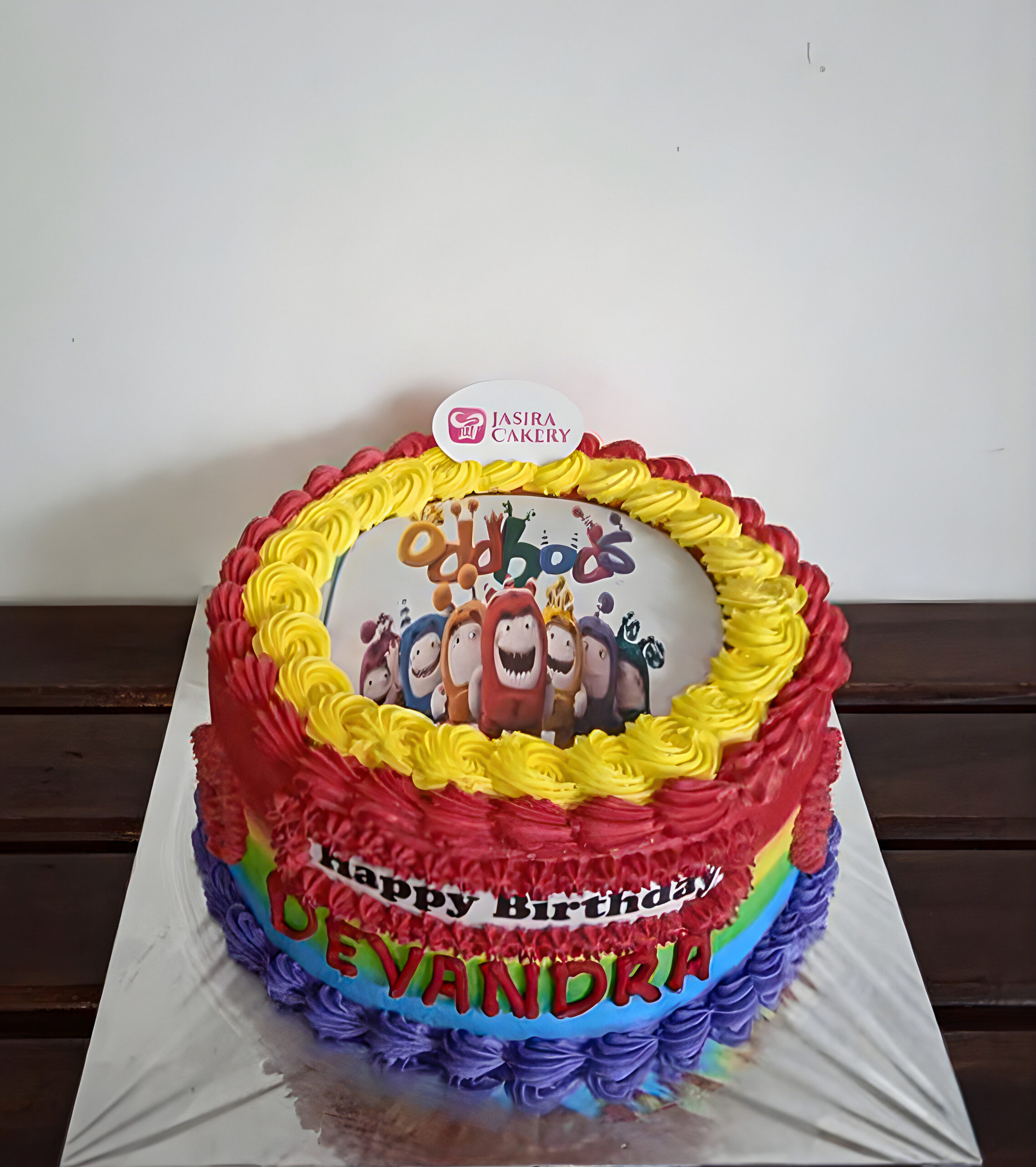 Custom Cake Tema Edible Oddbots by Jasira Cakery