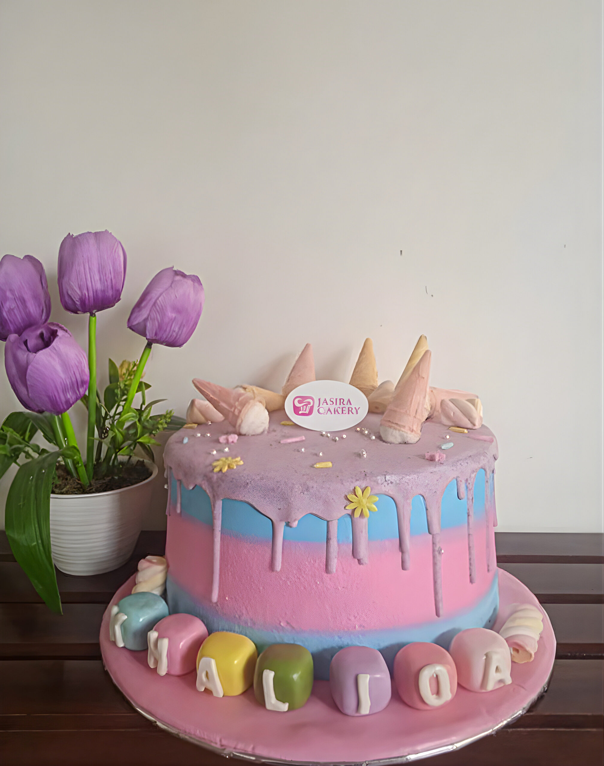Custom Cake Tema Ice Cream by Jasira Cakery