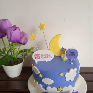 Custom Cake Tema Moon and Clouds by Jasira Cakery