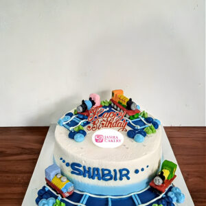 Custom Cake Tema Thomas by Jasira Cakery