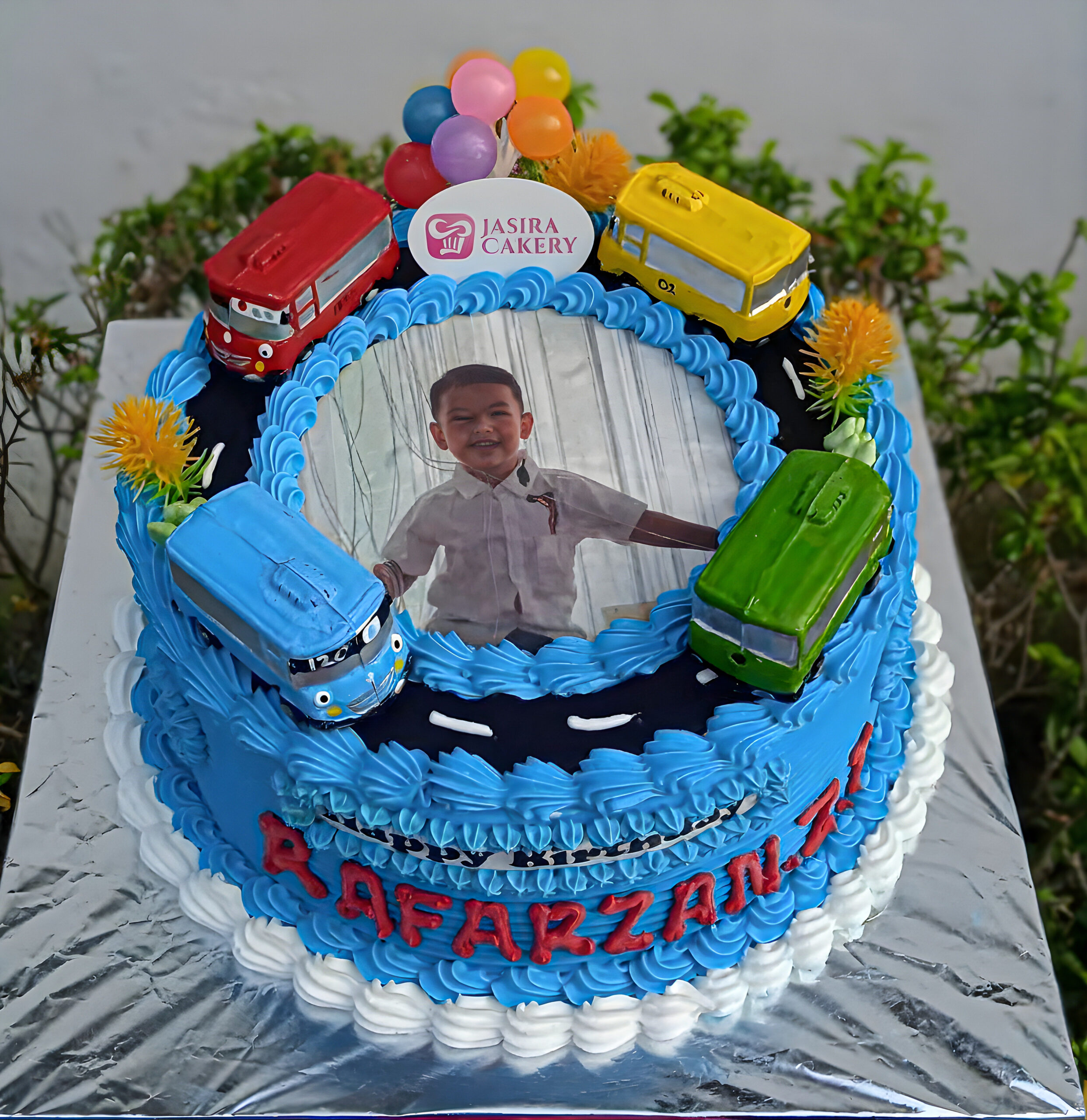 Custom Cake Tema Tayo + Custom Edible by Jasira Cakery