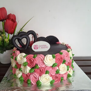 Custom Wedding Cake Bunga Tepi by Jasira Cakery