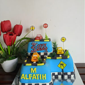 Custom Cake Fondant Tema Cars by Jasira Cakery