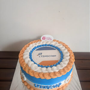 Custom Edible Cake by Jasira Cakery