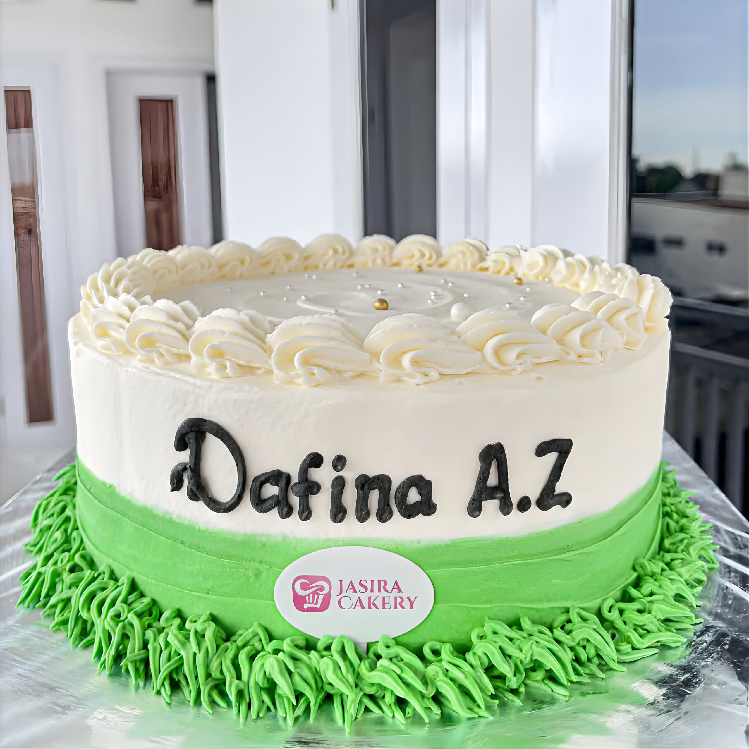 Custom Cake Reguler by Jasira Cakery