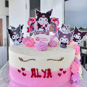 Custom Cake Tema Kuromi by Jasira Cakery
