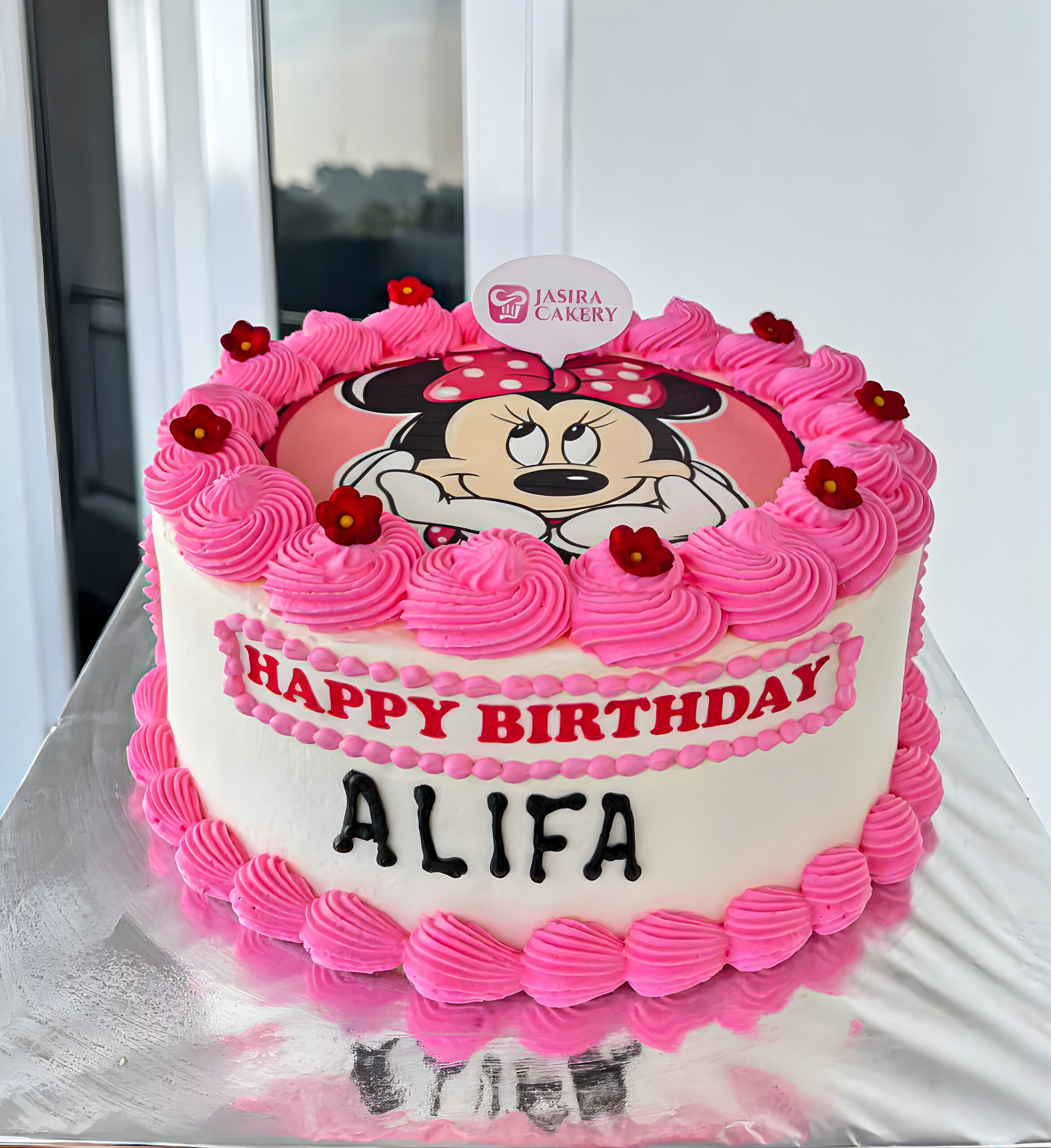 Custom Edible Cake Minnie Mouse by Jasira Cakery