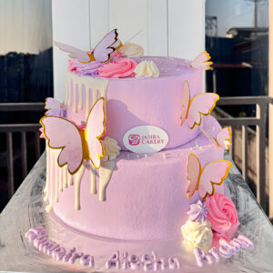 Custom Cake Kupu-Kupu 2 Tingkat by Jasira Cakery