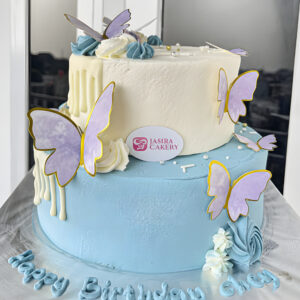 Custom Cake Butterfly 2 Tingkat by Jasira Cakery