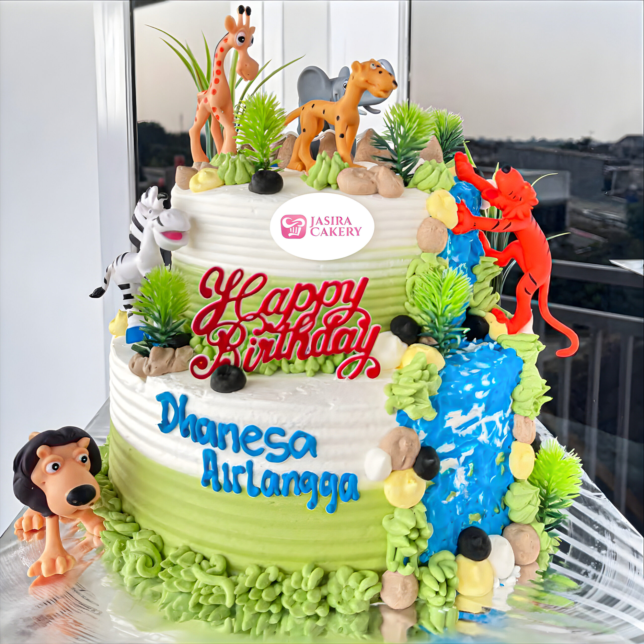 Custom Cake 2 Tingkat Tema Zoo by Jasira Cakery