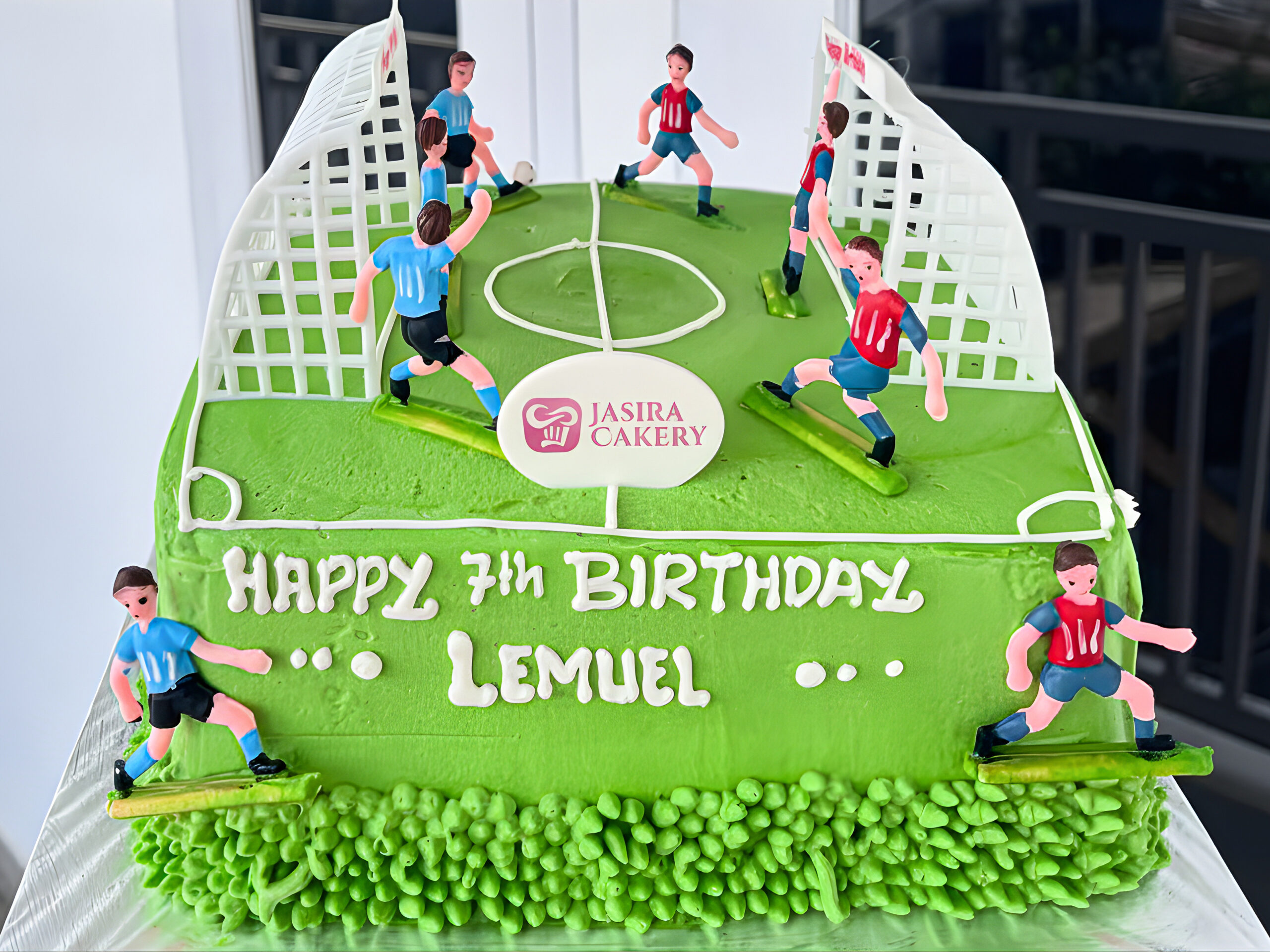 Custom Cake Tema Sepak Bola by Jasira Cakery