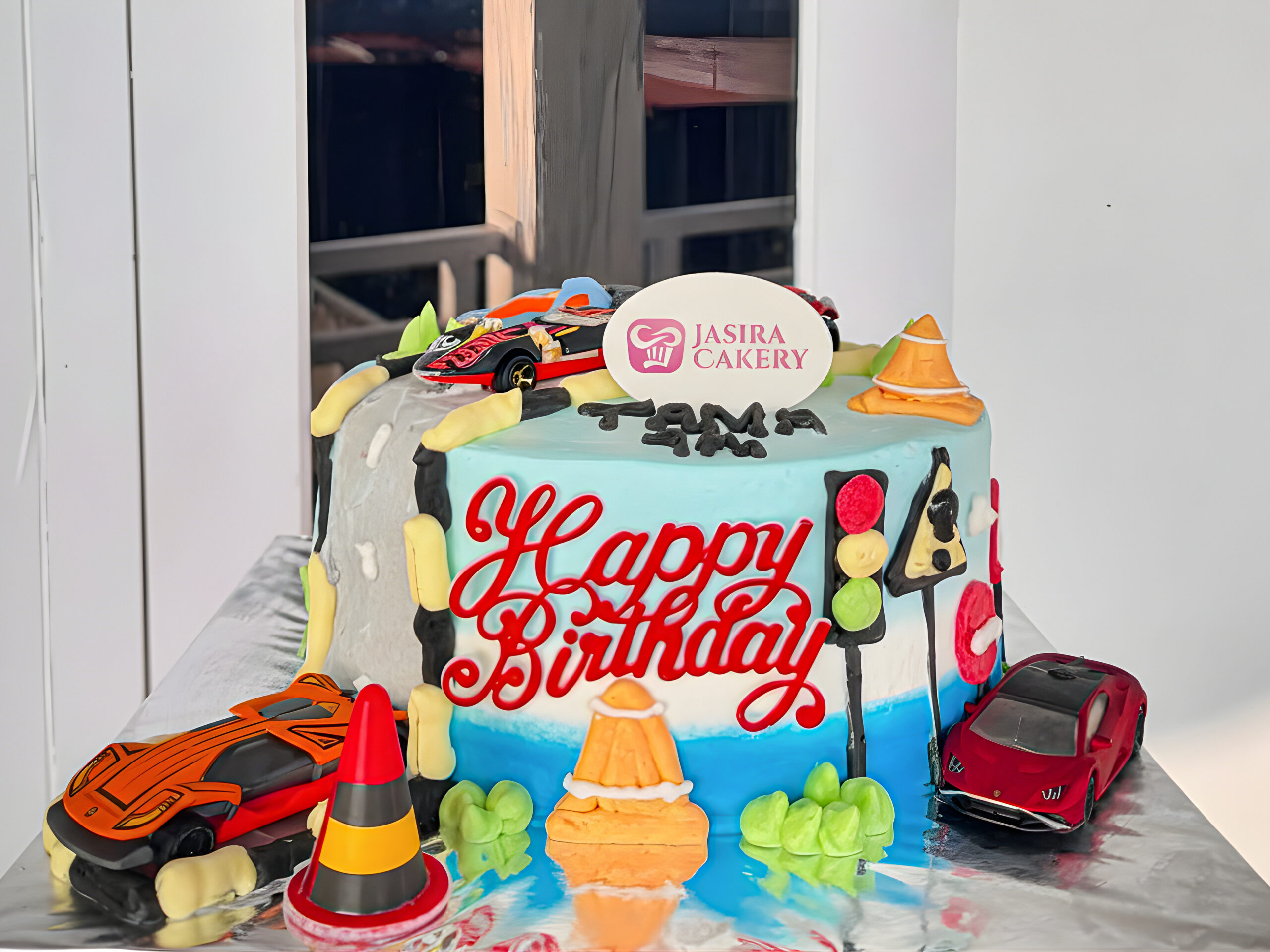 Custom Cake Fondant Tema Cars by Jasira Cakery