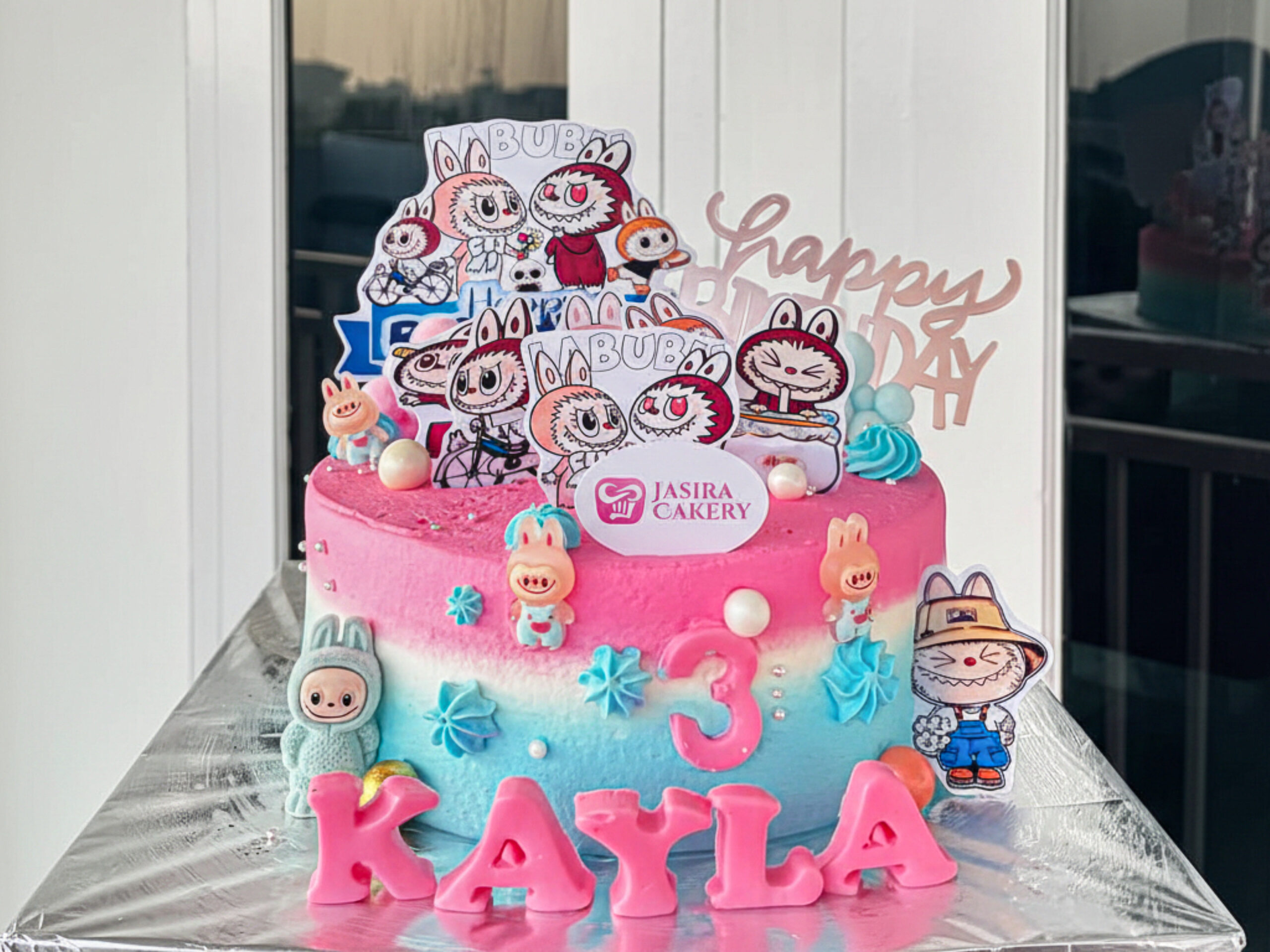Custom Cake Labubu by Jasira Cakery