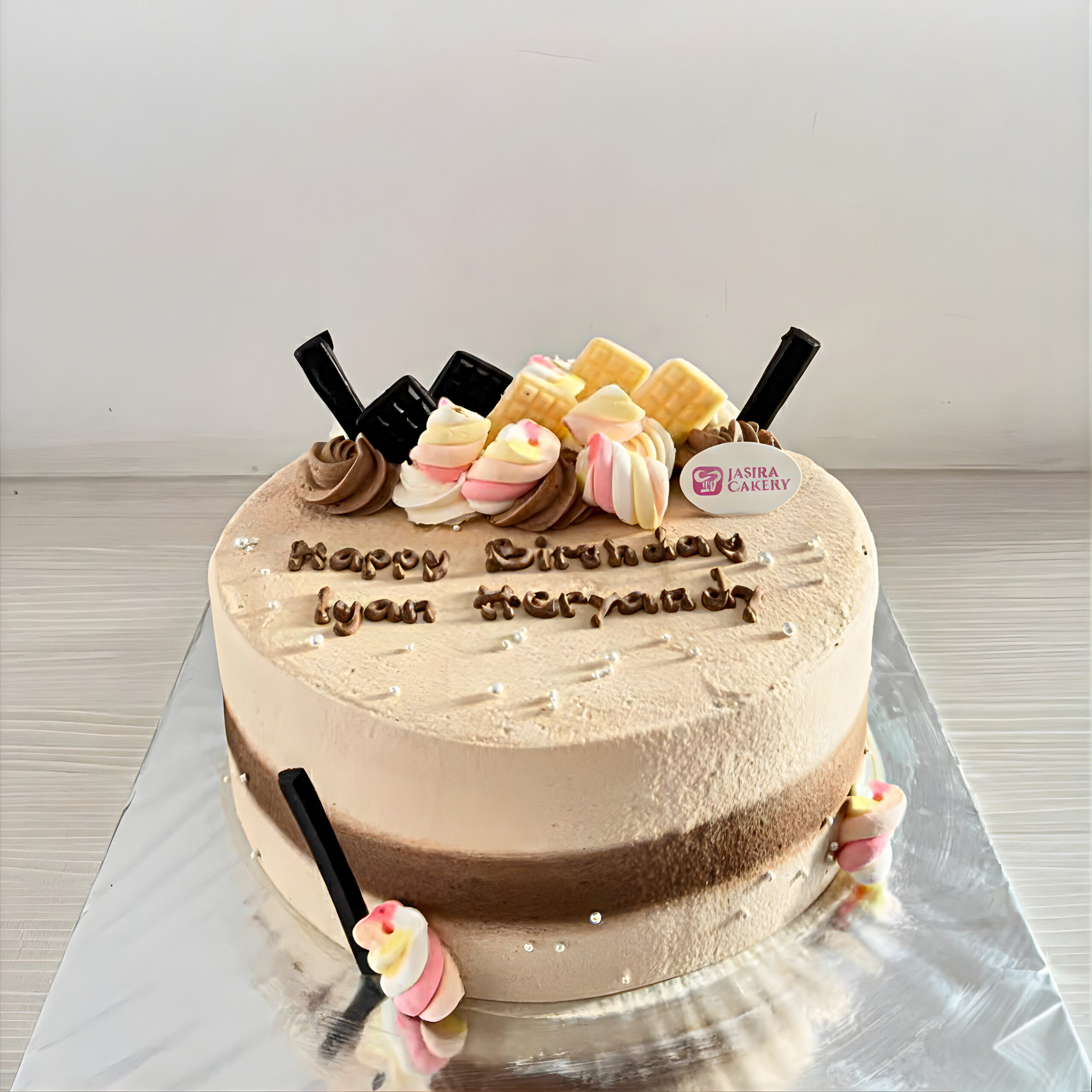 Custom Cake Reguler by Jasira Cakery