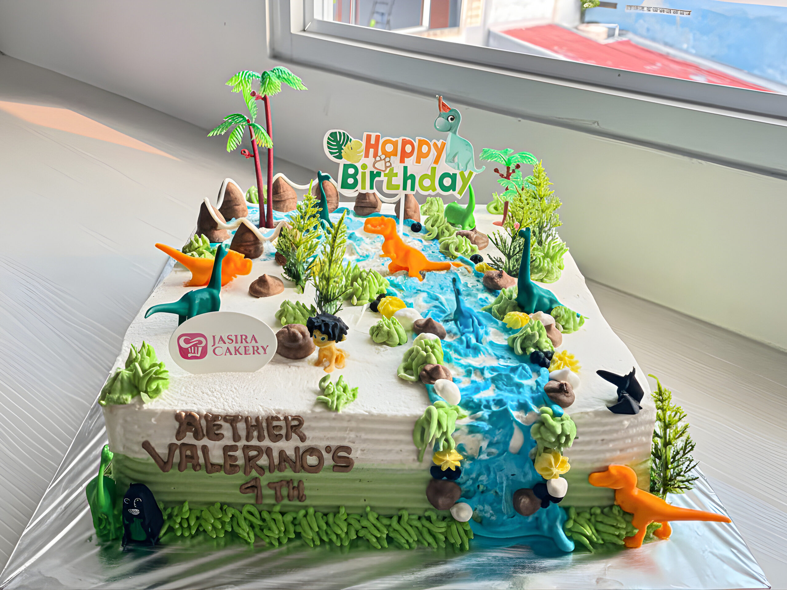 Custom Cake Tema Dinosaurus by Jasira Cakery