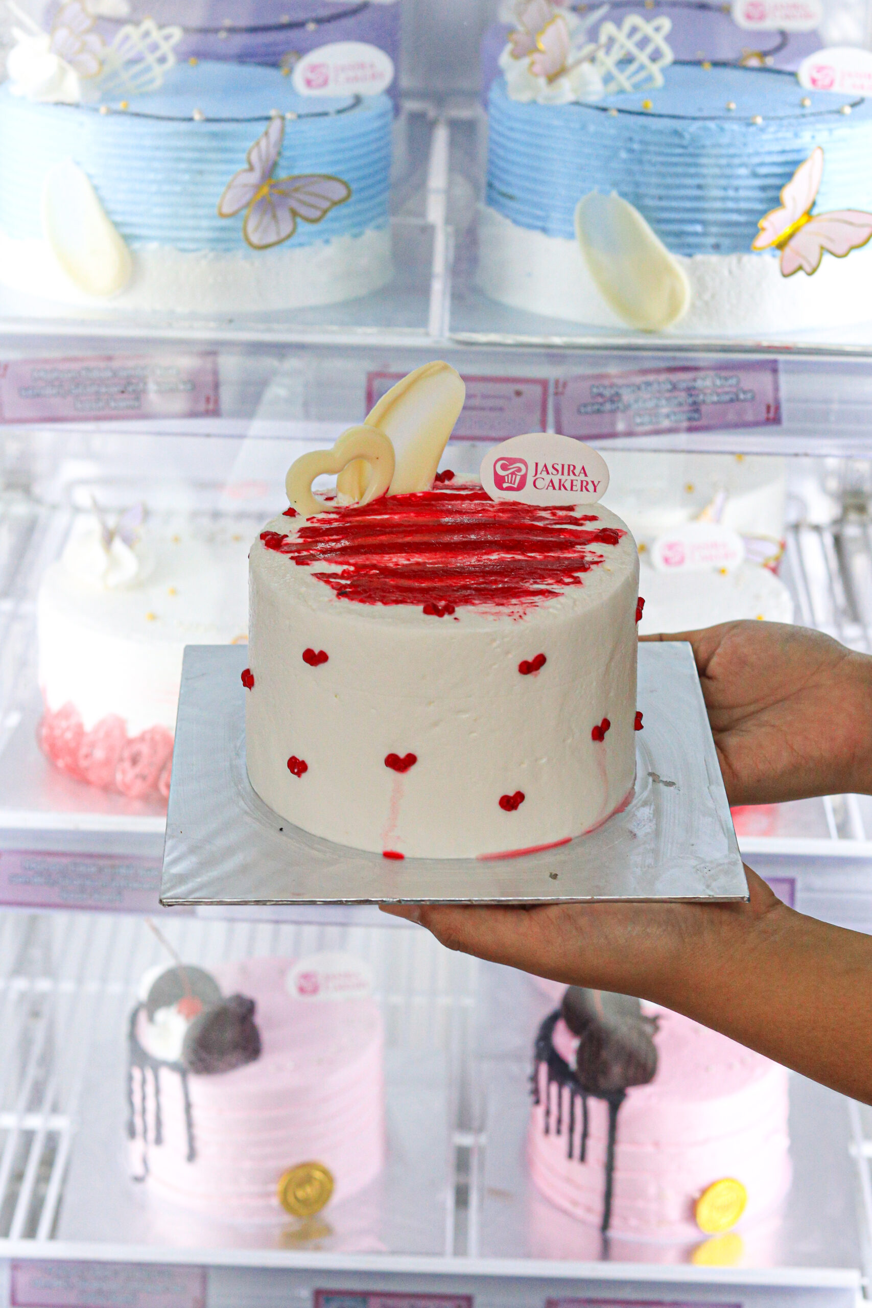 Merah Love 12 cm by Jasira Cakery - Gambar 2