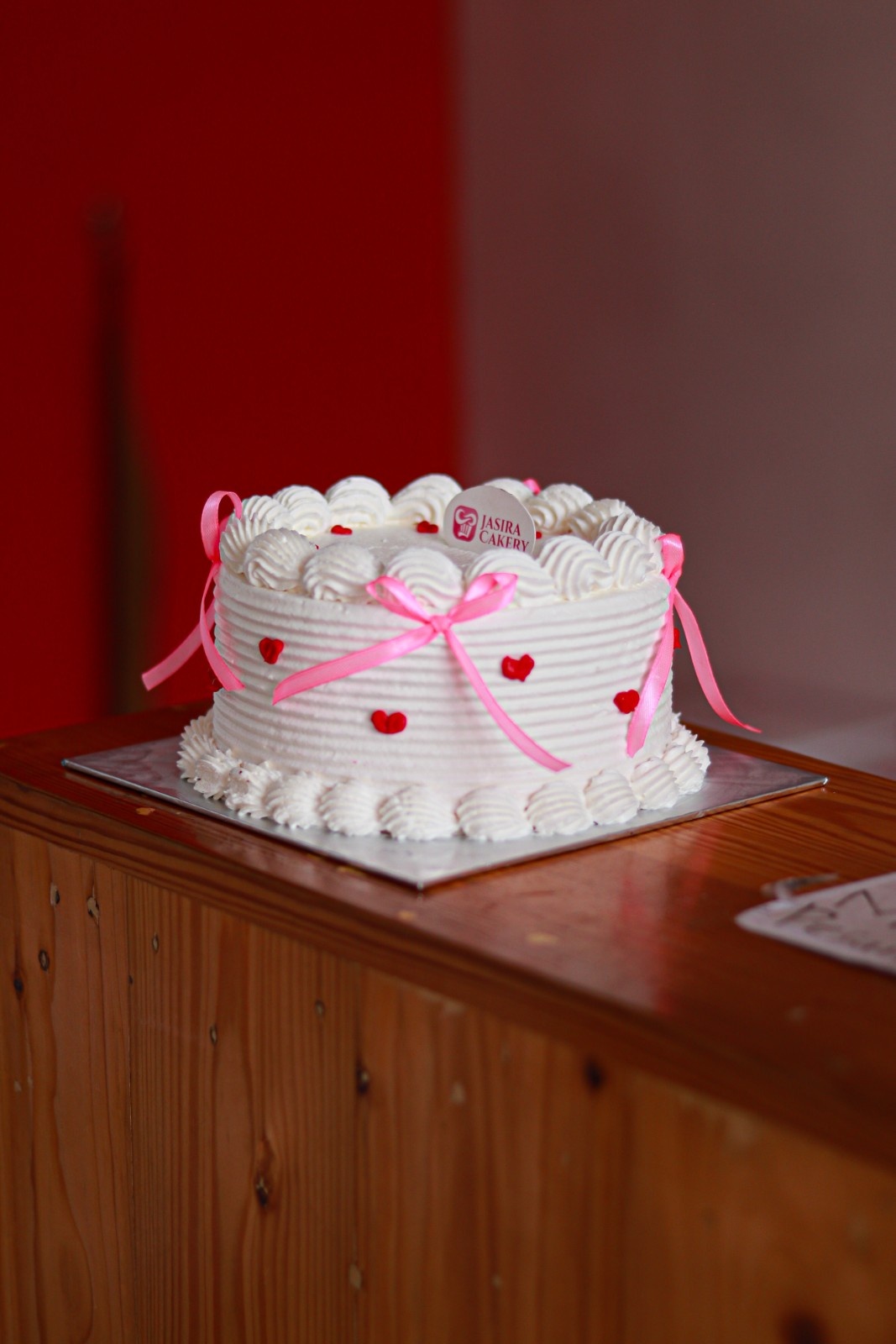 White Love 16cm by Jasira Cakery - Gambar 3